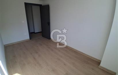 Pendik Kaynarca mah satılık teraslı 80 m2 net fırsat 2+1 daire