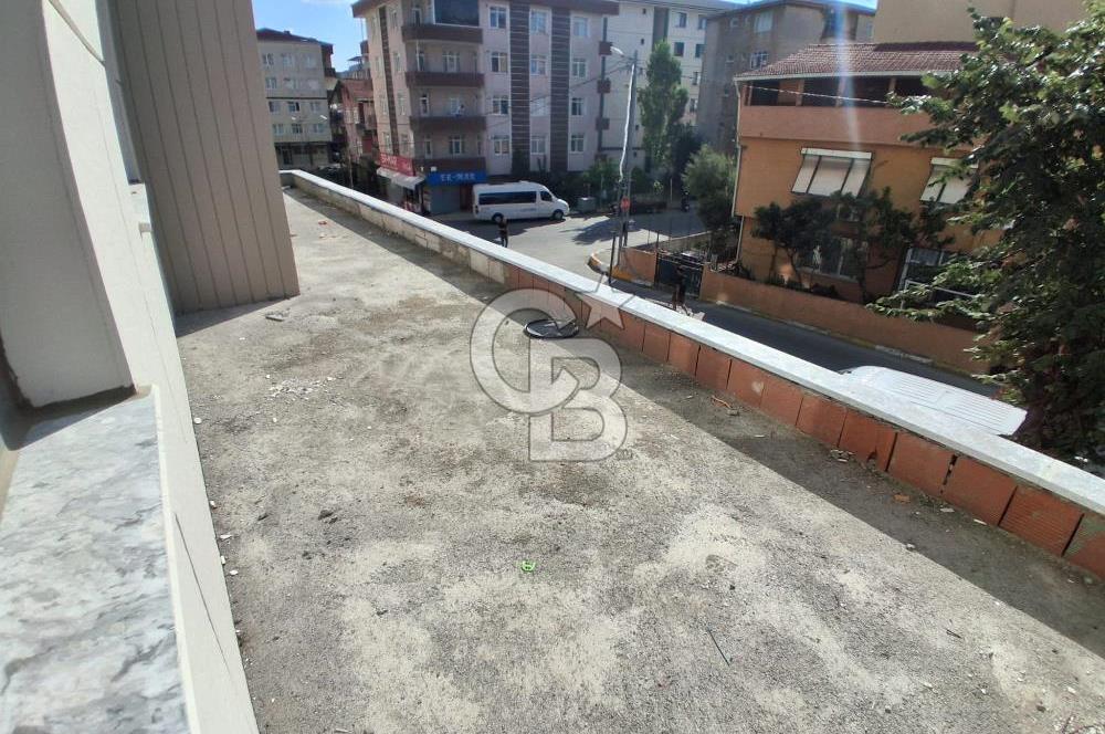 Pendik Kaynarca mah satılık teraslı 80 m2 net fırsat 2+1 daire