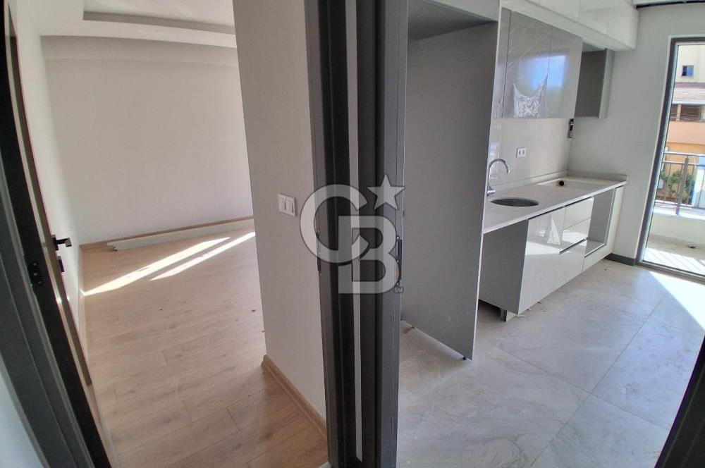 Pendik Kaynarca mah satılık teraslı 80 m2 net fırsat 2+1 daire