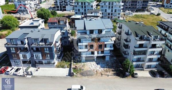CB Envoy'dan Başiskele Merkezi Konumda Fırsat 2+1 Arakat Daire - 367378