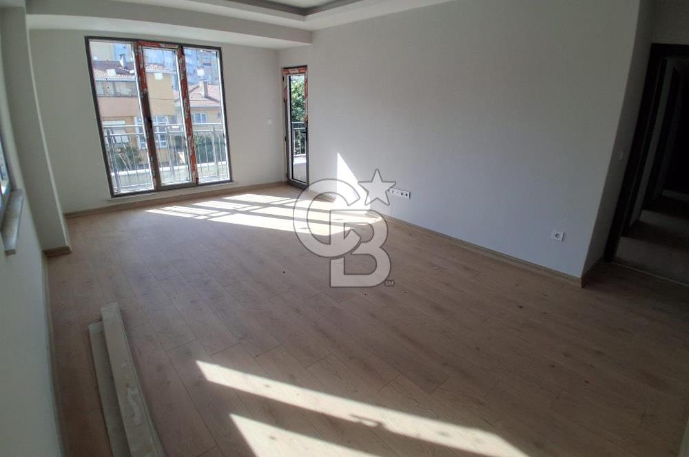 Pendik Kaynarca mah satılık teraslı 80 m2 net fırsat 2+1 daire