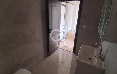 Pendik Kaynarca mah satılık teraslı 80 m2 net fırsat 2+1 daire