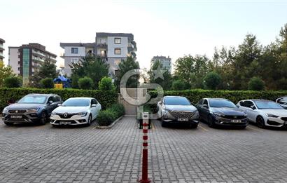 Narova 5. Etap'ta Satılık 2+1 Ebeveyn Banyolu Havuzlu Daire