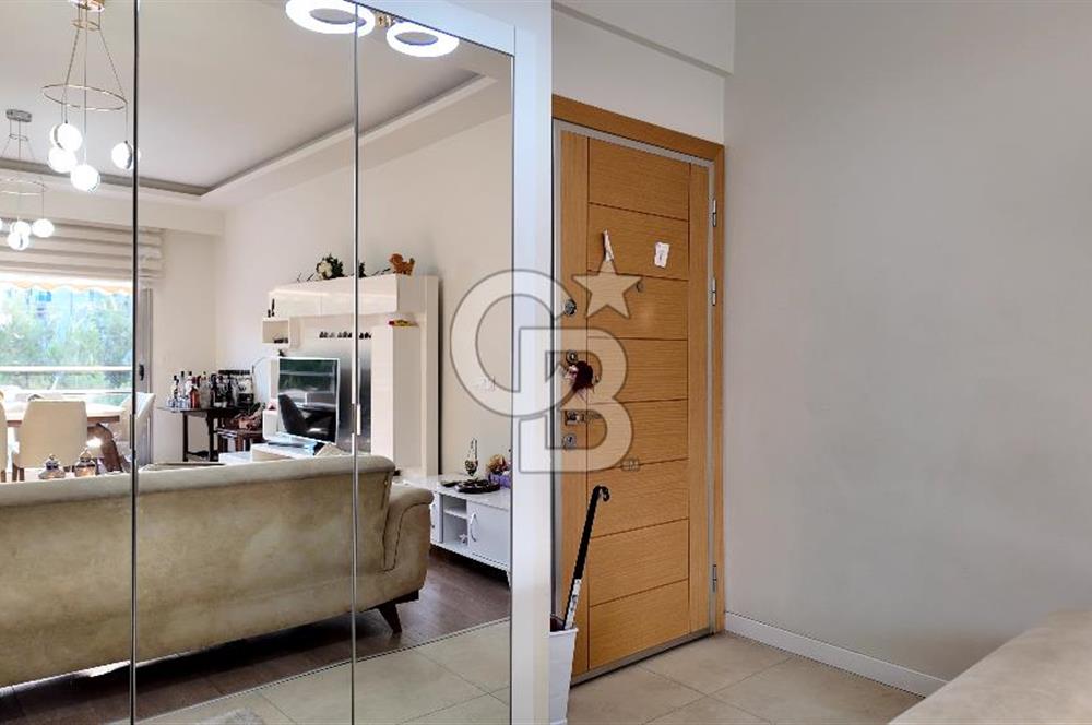 Narova 5. Etap'ta Satılık 2+1 Ebeveyn Banyolu Havuzlu Daire