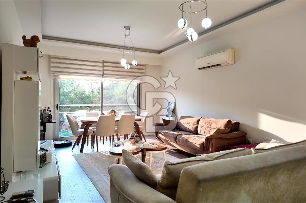 Narova 5. Etap'ta Satılık 2+1 Ebeveyn Banyolu Havuzlu Daire