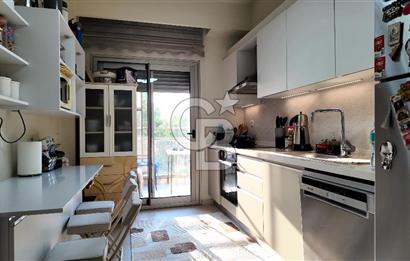 Narova 5. Etap'ta Satılık 2+1 Ebeveyn Banyolu Havuzlu Daire