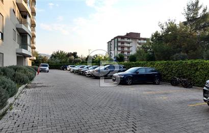 Narova 5. Etap'ta Satılık 2+1 Ebeveyn Banyolu Havuzlu Daire