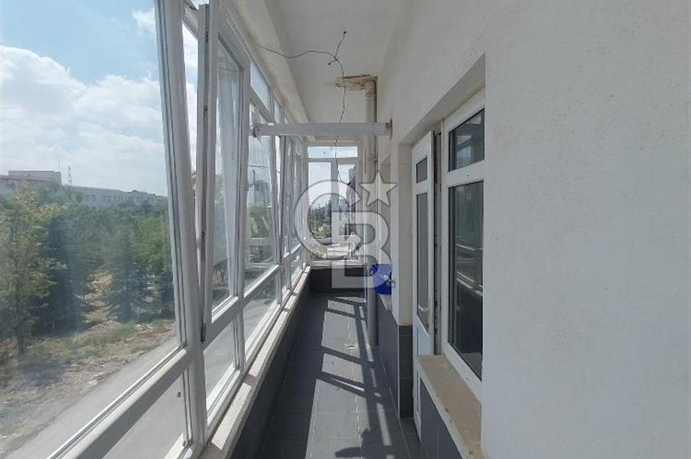 İNCEK AHLATLIBEL MAHALLESİNDE KİRALIK 1+1 DAİRE