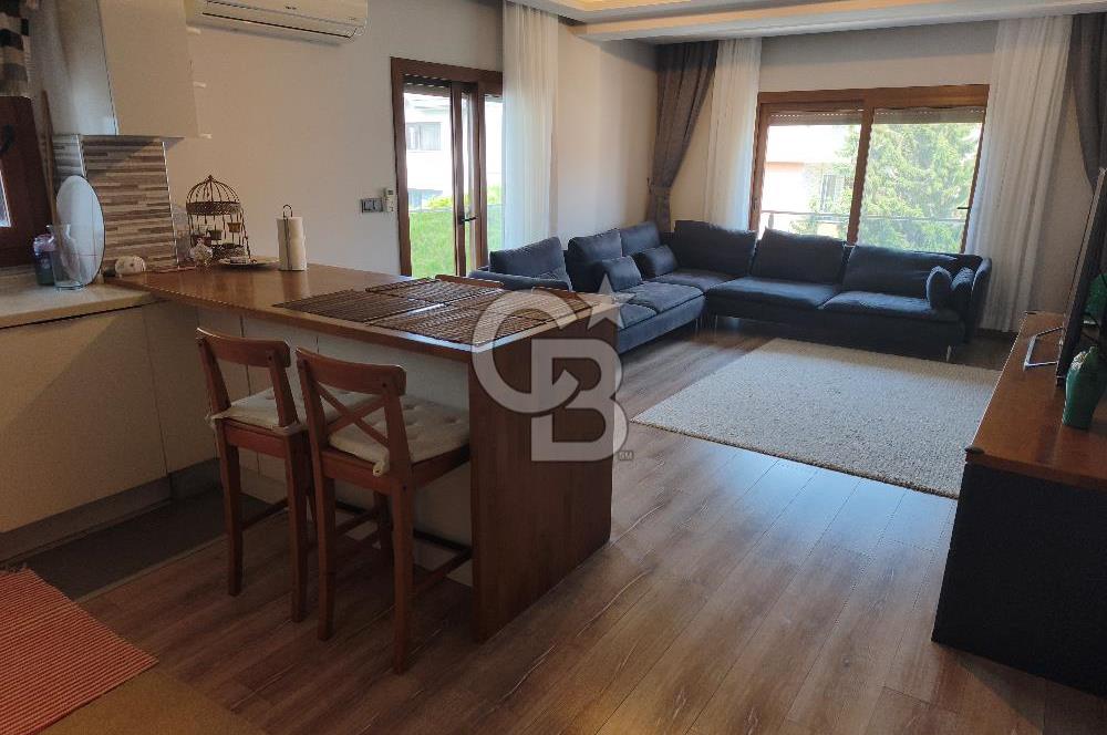 Karşıyaka Bostanlı'nın Kalbinde 2+1 Geniş ve Ferah Kiralık Daire