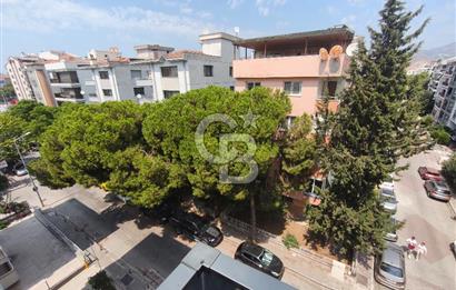 Karşıyaka Bostanlı'nın Kalbinde 2+1 Geniş ve Ferah Kiralık Daire