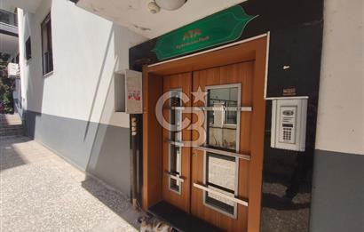 Karşıyaka Bostanlı'nın Kalbinde 2+1 Geniş ve Ferah Kiralık Daire