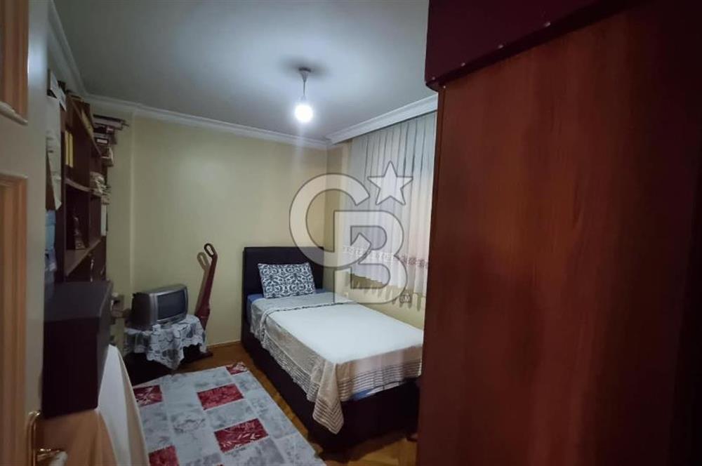 Girne Caddesi Erdil Sitesi'nde Satılık 170m² 3+1 Daire