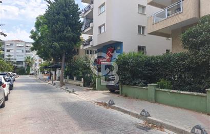 Karşıyaka Bostanlı'nın Kalbinde 2+1 Geniş ve Ferah Kiralık Daire