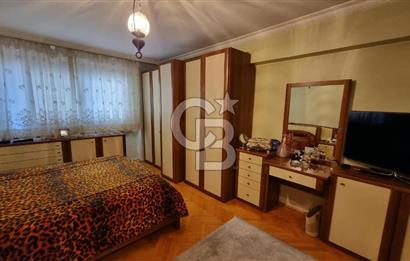 Girne Caddesi Erdil Sitesi'nde Satılık 170m² 3+1 Daire