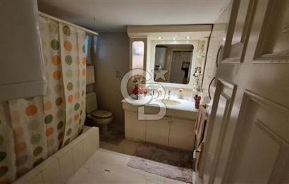 Girne Caddesi Erdil Sitesi'nde Satılık 170m² 3+1 Daire