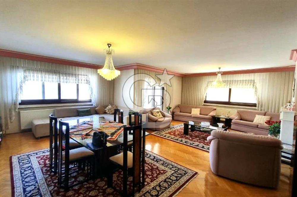 Girne Caddesi Erdil Sitesi'nde Satılık 170m² 3+1 Daire