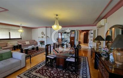 Girne Caddesi Erdil Sitesi'nde Satılık 170m² 3+1 Daire
