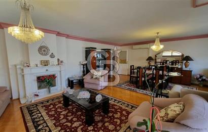 Girne Caddesi Erdil Sitesi'nde Satılık 170m² 3+1 Daire