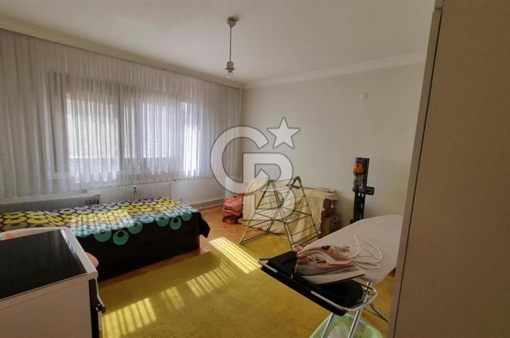 Girne Caddesi Erdil Sitesi'nde Satılık 170m² 3+1 Daire