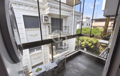 Karşıyaka Bostanlı'nın Kalbinde 2+1 Geniş ve Ferah Kiralık Daire