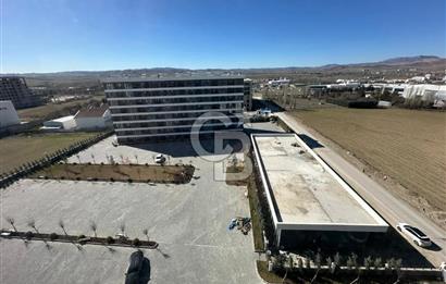 HAVALİMANINA KOMŞU JOVENPORT'TE SATILIK 1+1 YATIRIMLIK DAİRELER