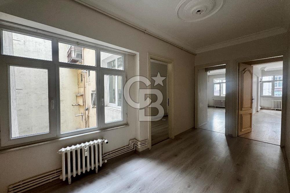 NİSANTAŞI, HÜSREV GEREDE CADDESİ 5+1 SATILIK DAİRE