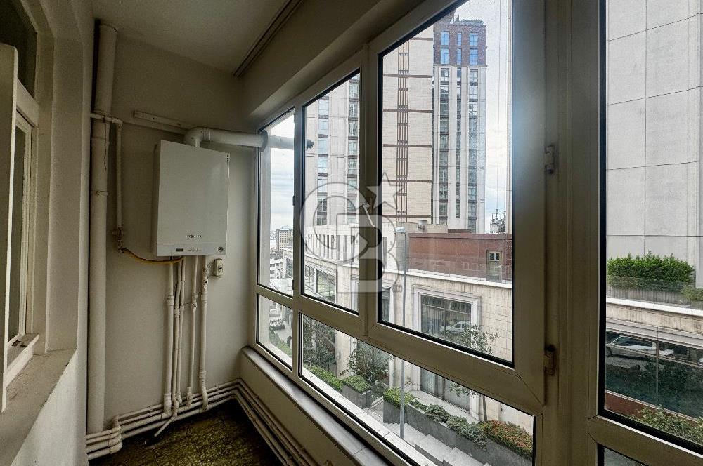 NİSANTAŞI, HÜSREV GEREDE CADDESİ 5+1 SATILIK DAİRE
