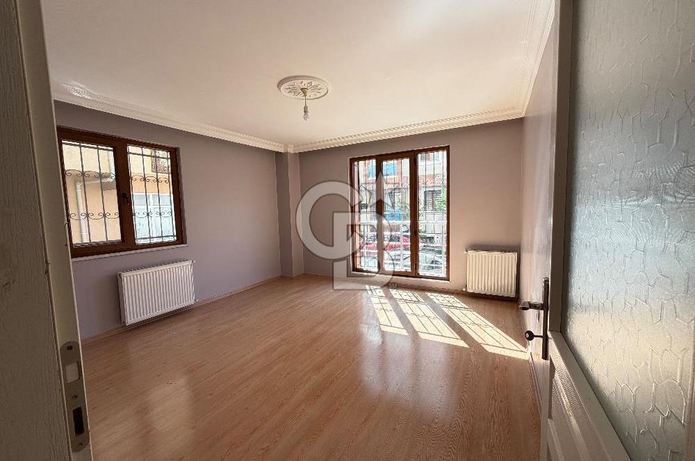 Ümraniye İstiklal Mahallesinde 2 + 1 Kiralık Daire