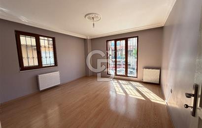 Ümraniye İstiklal Mahallesinde 2 + 1 Kiralık Daire