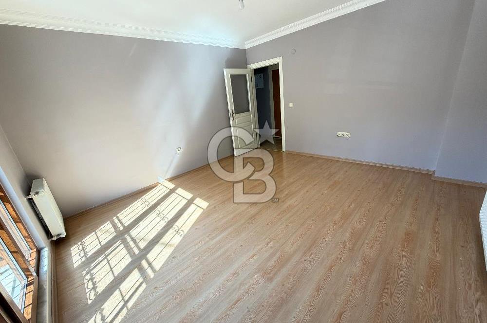 Ümraniye İstiklal Mahallesinde 2 + 1 Kiralık Daire