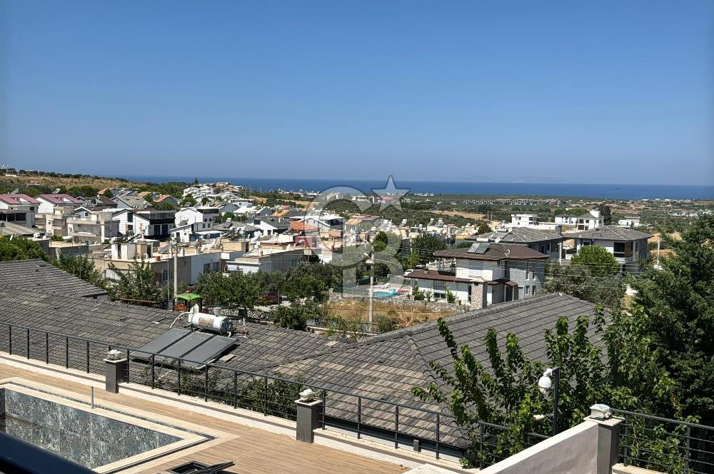 Deniz Manzaralı 500 m2 Sıfır Villa