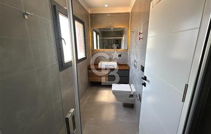 Deniz Manzaralı 500 m2 Sıfır Villa