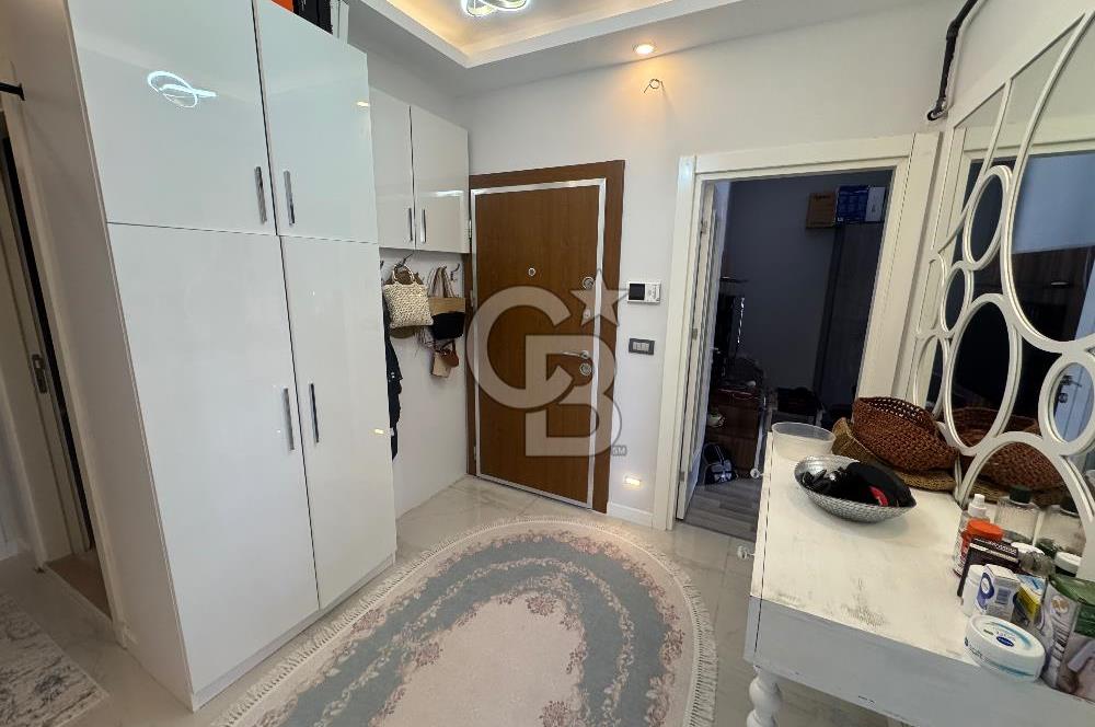 Karşıyaka Örnekköy Ata Sitesi havuzlu güvenlikli 3 + 1 kiralık daire