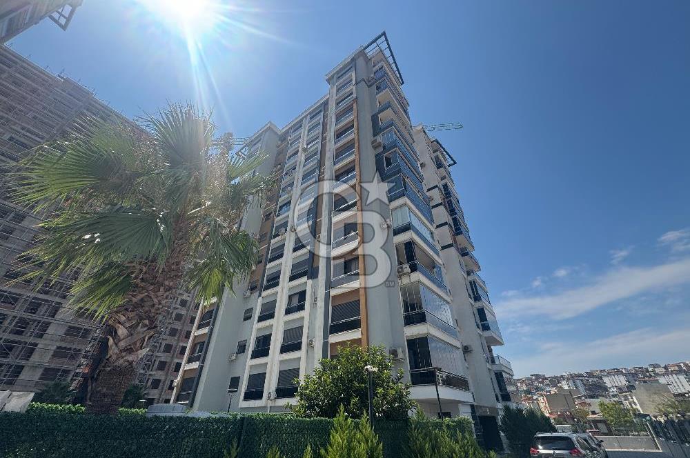 Karşıyaka Örnekköy Ata Sitesi havuzlu güvenlikli 3 + 1 kiralık daire