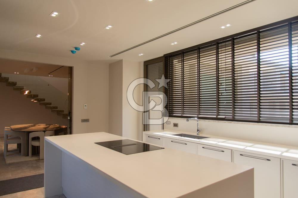 Düzlerçamı Terra Doğa'da Satılık 5+1 Prestijli Villa