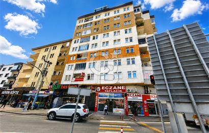 Söğütlü'de Hastane Karşısında,Şehrin Merkezinde Satılık 3+1Daire