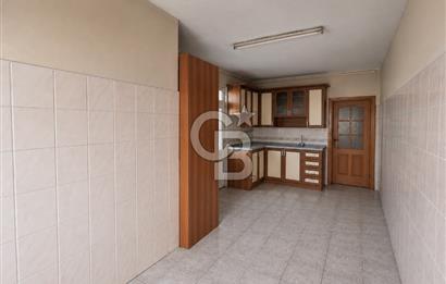Söğütlü'de Hastane Karşısında,Şehrin Merkezinde Satılık 3+1Daire
