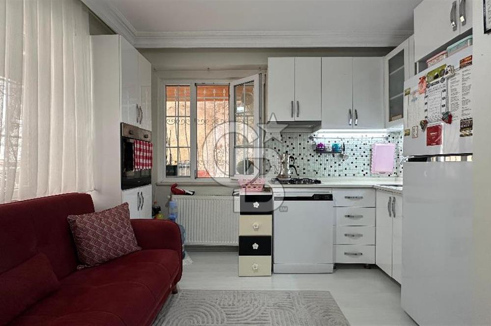 EYÜPSULTAN ESENTEPE CADDEYE 100 METRE SATILIK DAİRE