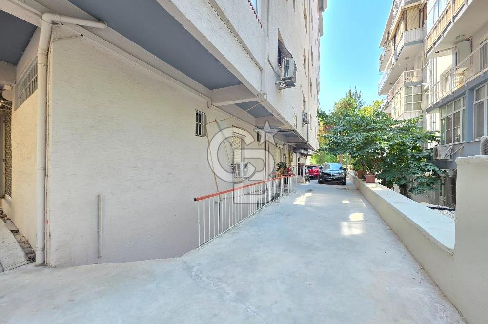 Bornova Süvari Caddesinde 3+1 Kiralık Daire