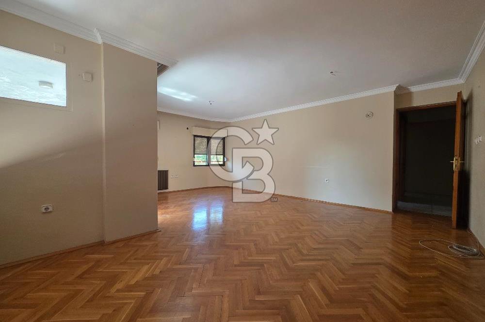 Bornova Süvari Caddesinde 3+1 Kiralık Daire