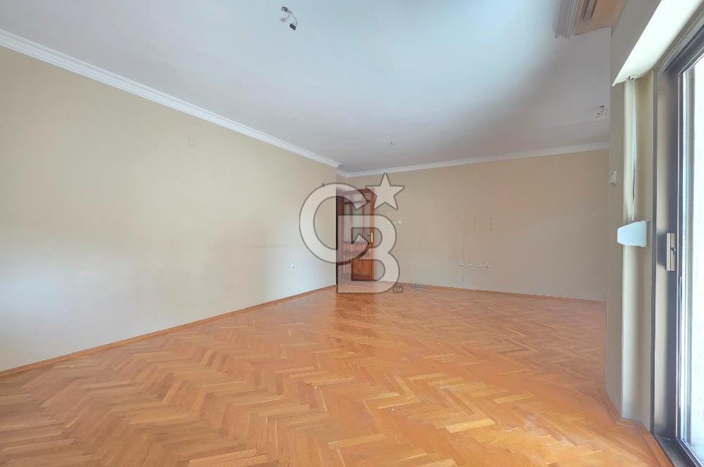 Bornova Süvari Caddesinde 3+1 Kiralık Daire