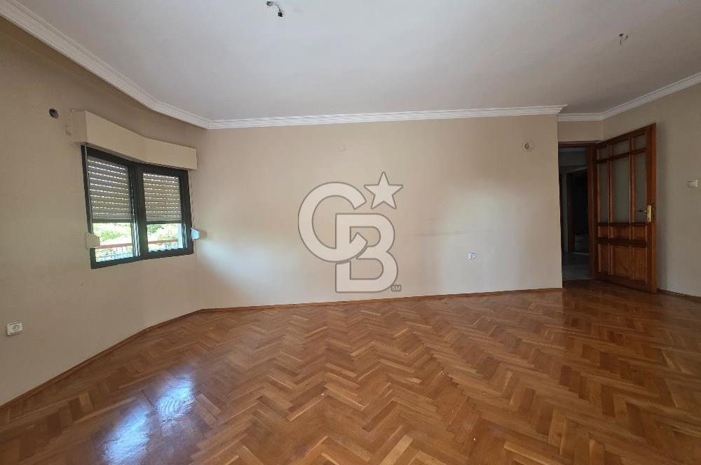 Bornova Süvari Caddesinde 3+1 Kiralık Daire