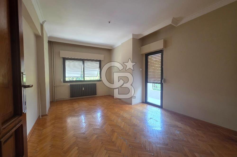 Bornova Süvari Caddesinde 3+1 Kiralık Daire