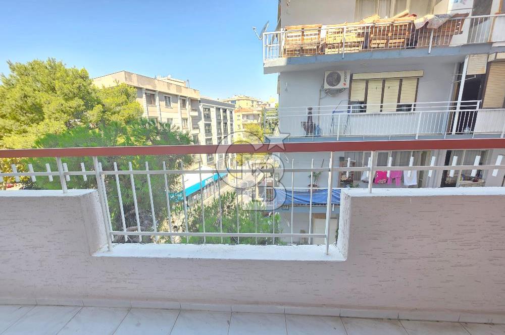 Bornova Süvari Caddesinde 3+1 Kiralık Daire