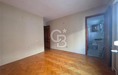 Bornova Süvari Caddesinde 3+1 Kiralık Daire