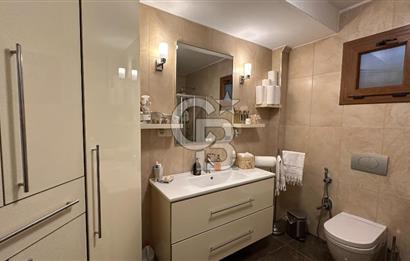 Cunda'da Denize Sıfır Özel Plajlı Lüks Villa