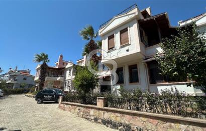 Cunda'da Denize Sıfır Özel Plajlı Lüks Villa