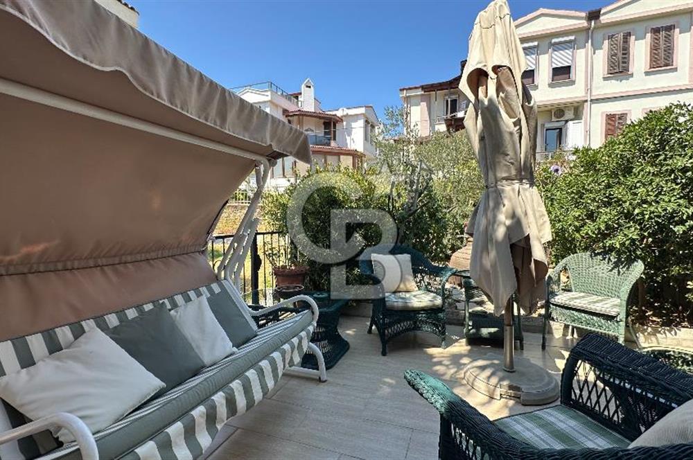 Cunda'da Denize Sıfır Özel Plajlı Lüks Villa