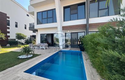 Antalya Odabaşı'nda Site İçerisinde Eşyalı Satılık Villa