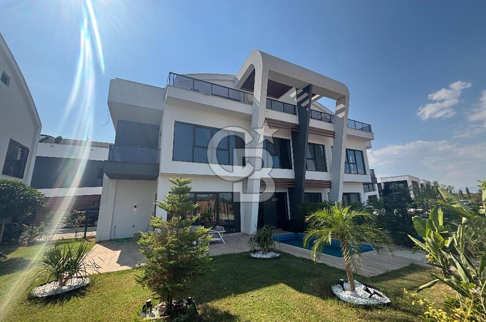 Antalya Odabaşı'nda Site İçerisinde Eşyalı Satılık Villa